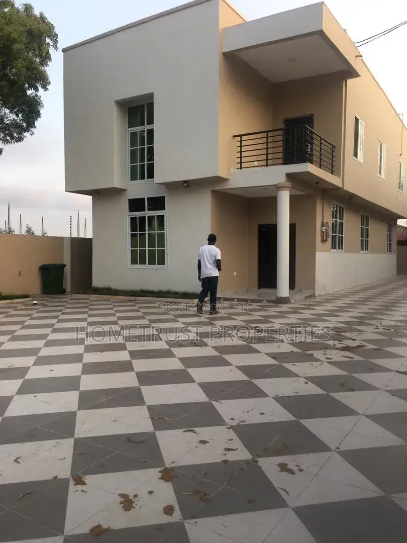 4bdrm Duplex in Pokuase Ga Odumase for sale in Pokuase
