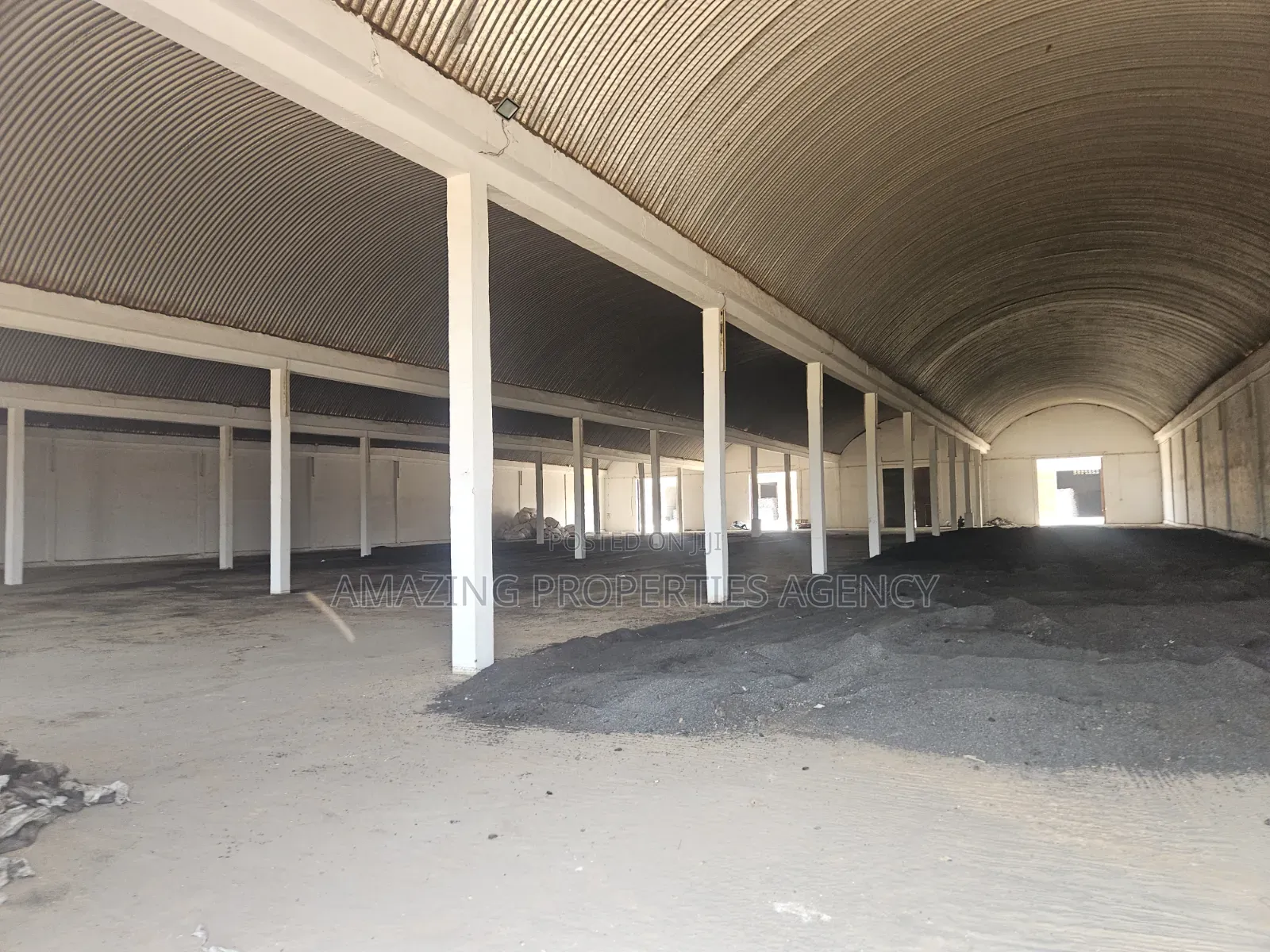For Rent 4000 SQM Warehouse Available at Tema Industrial Area in Community 25