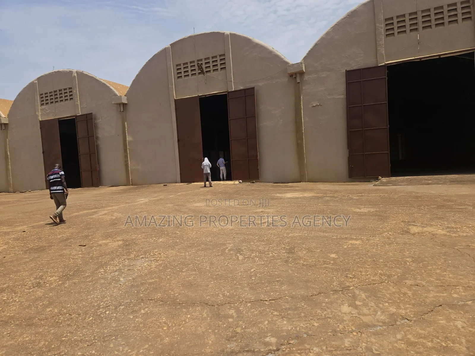 For Rent 4000 SQM Warehouse Available at Tema Industrial Area in Community 25