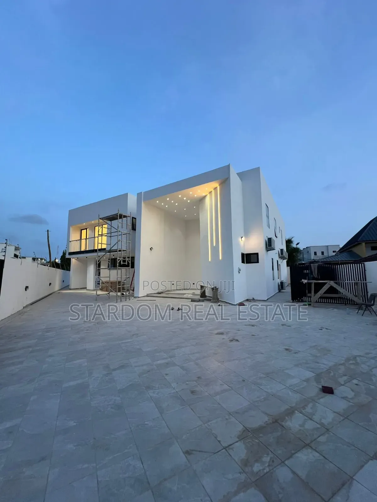 4bdrm Duplex in Adjiringanor, Ability for sale in Ability