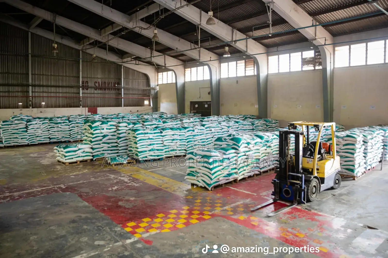 2500sqm Warehouse for Sale at Tema in Tema Metropolitan