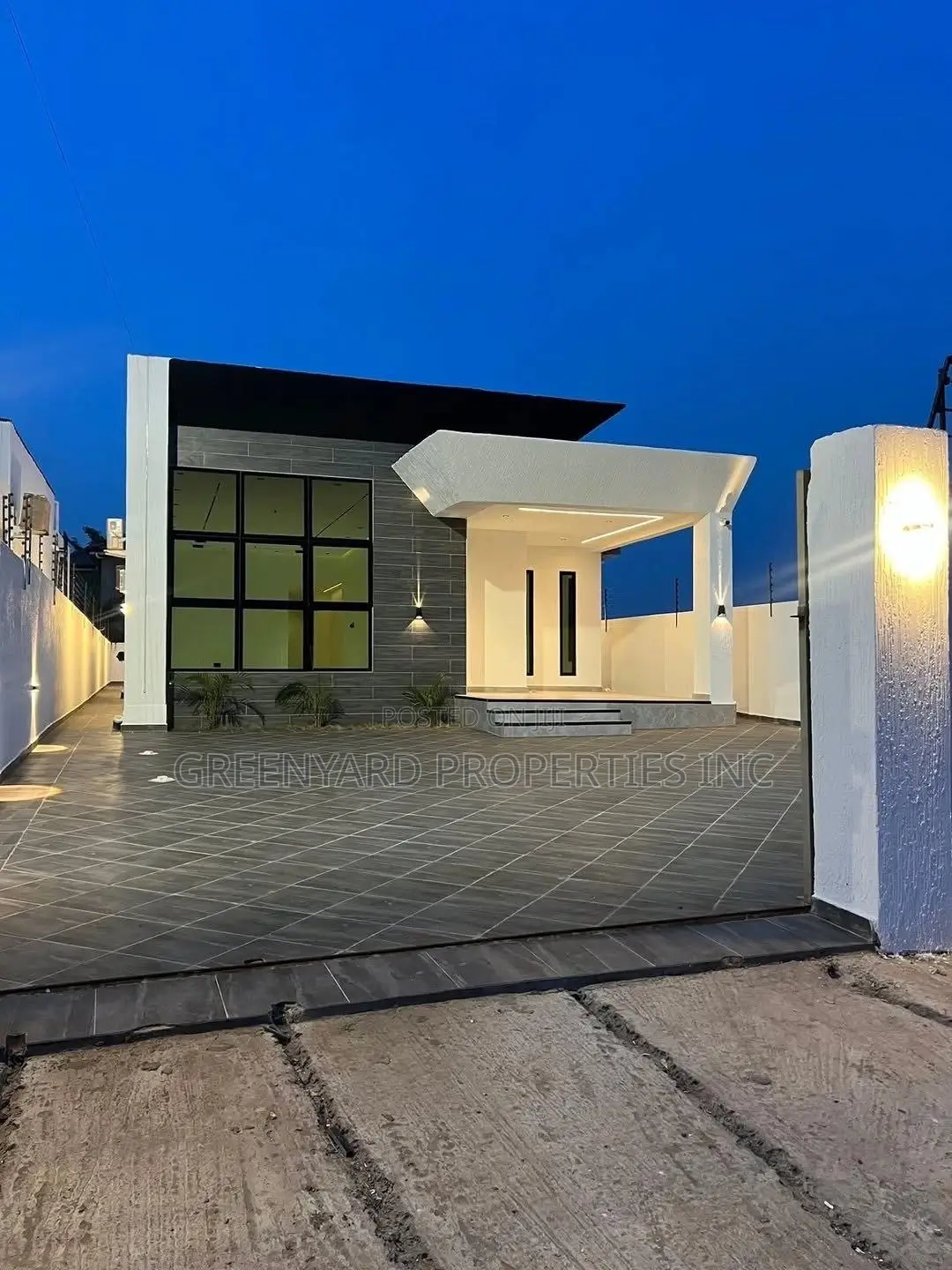 3bdrm House in Hills, East Legon for sale in East Legon