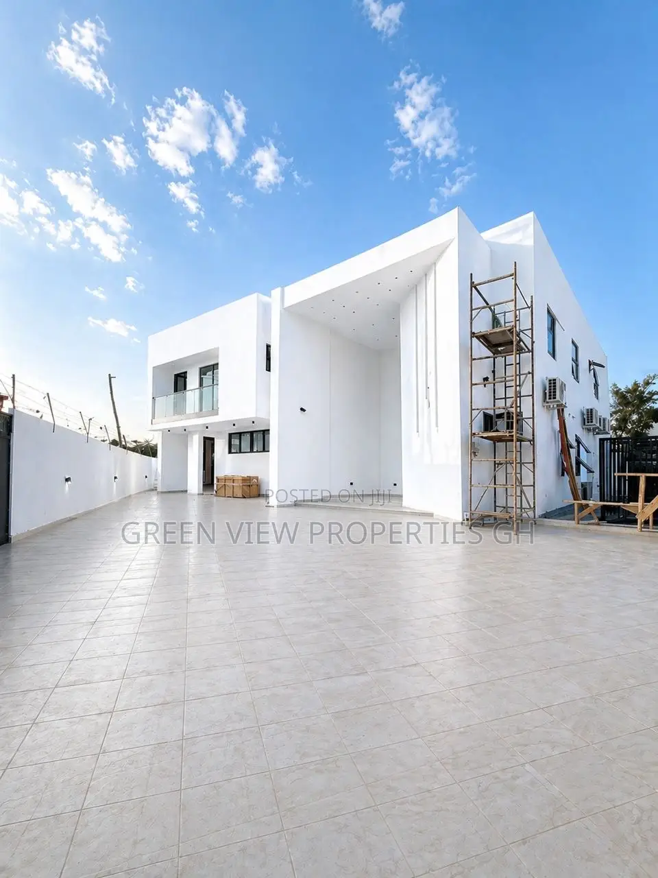 4bdrm Maisonette in Adjiriganor for sale in Adjiriganor