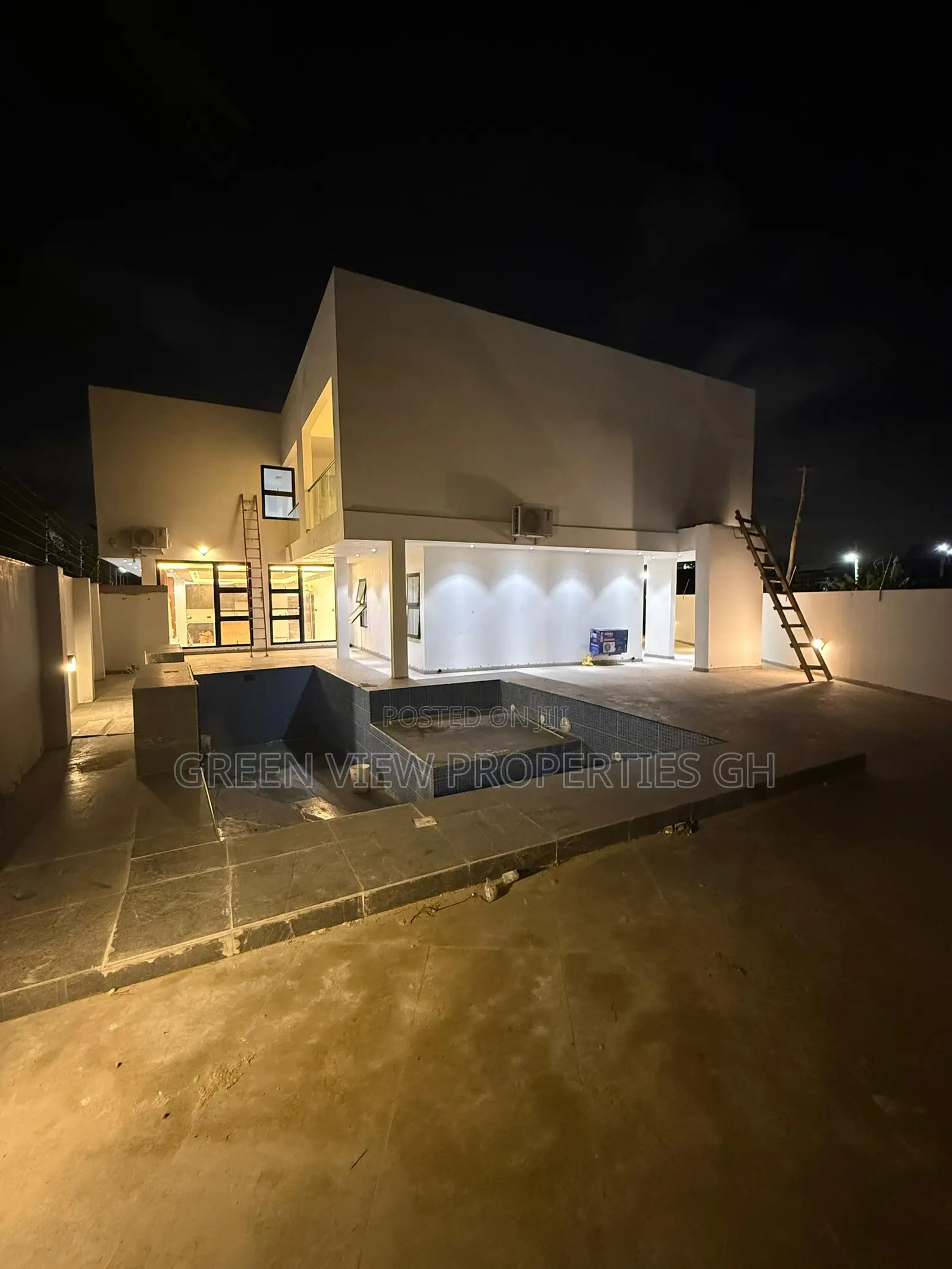 4bdrm Maisonette in Adjiriganor for sale in Adjiriganor