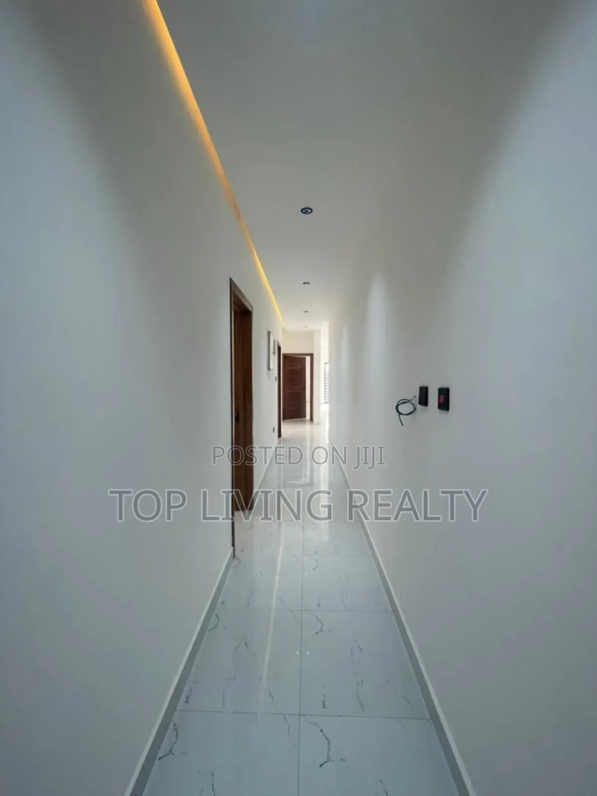 3bdrm Bungalow in Ayi Mensa, Oyarifa for sale in Oyarifa