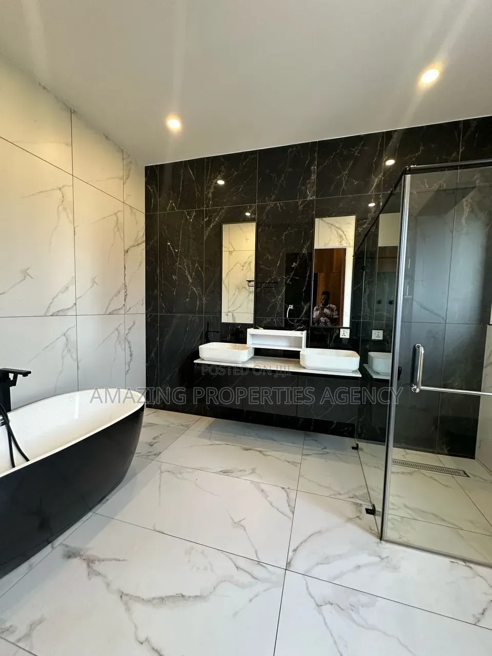 4bdrm House in East Legon, American House for rent in American House