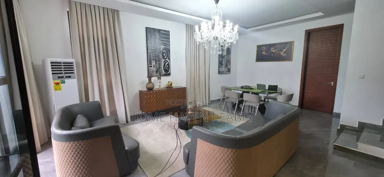 Furnished 4bdrm House in Cantonment, DVLA Area for rent in DVLA Area