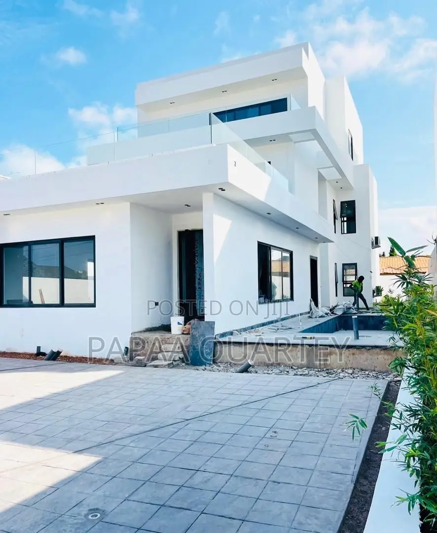 4bdrm House in East Legon for sale in East Legon