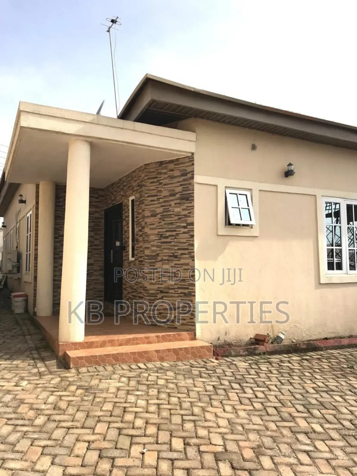 Furnished 3bdrm House in Kb Properties, Pillar 2 for sale in Pillar 2