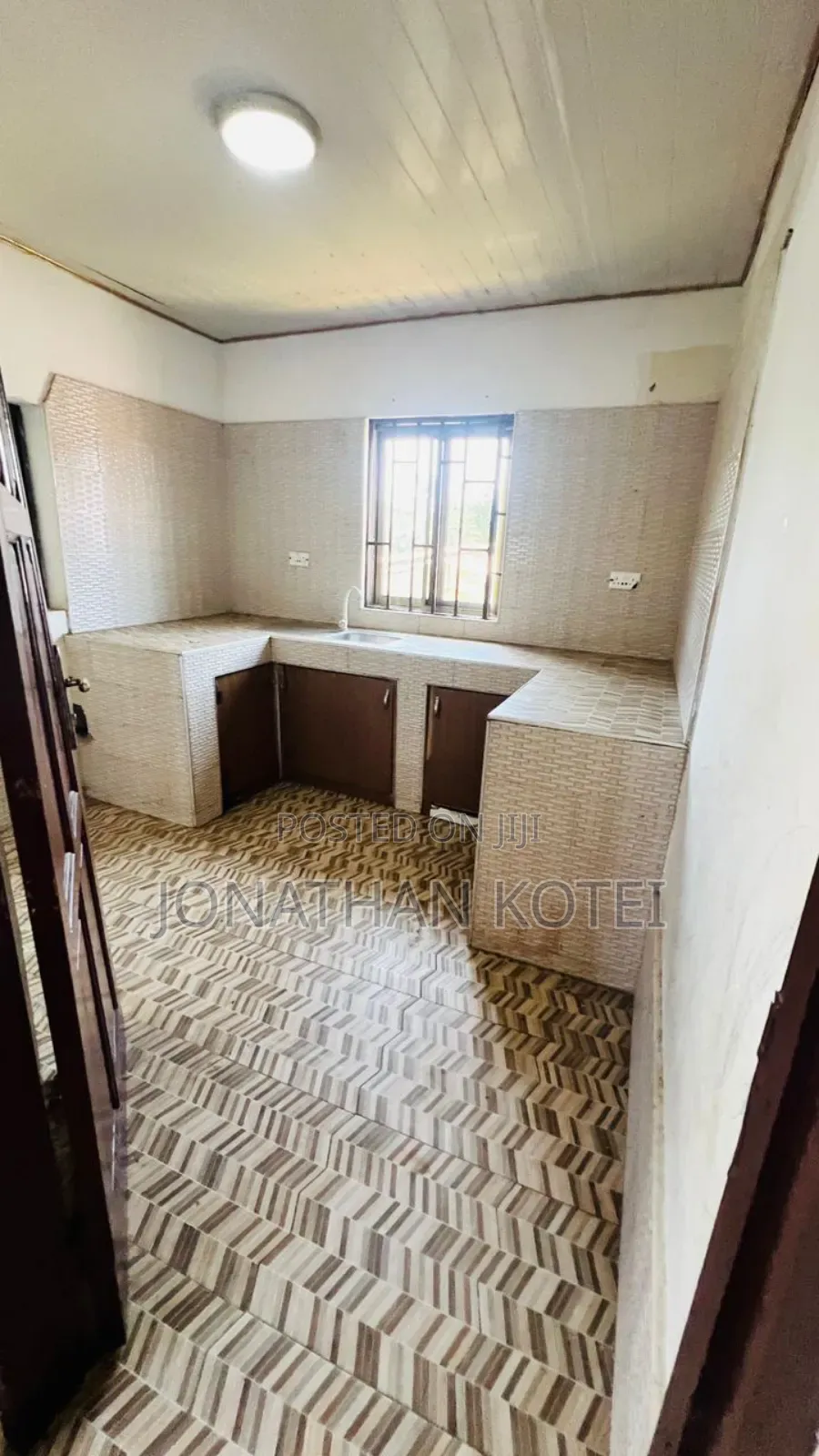 1bdrm Apartment in New Town for rent in New Town