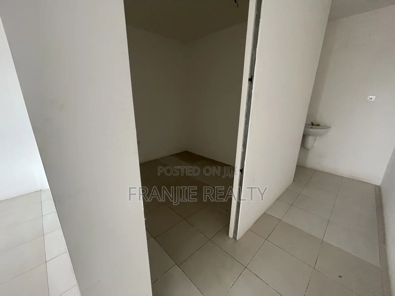 Office Space for Rent in Kwashieman