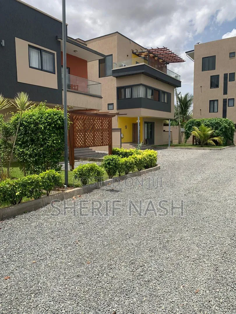 2bdrm Penthouse in Oyarifa Abokobi Road, Accra Metropolitan for sale in Accra Metropolitan