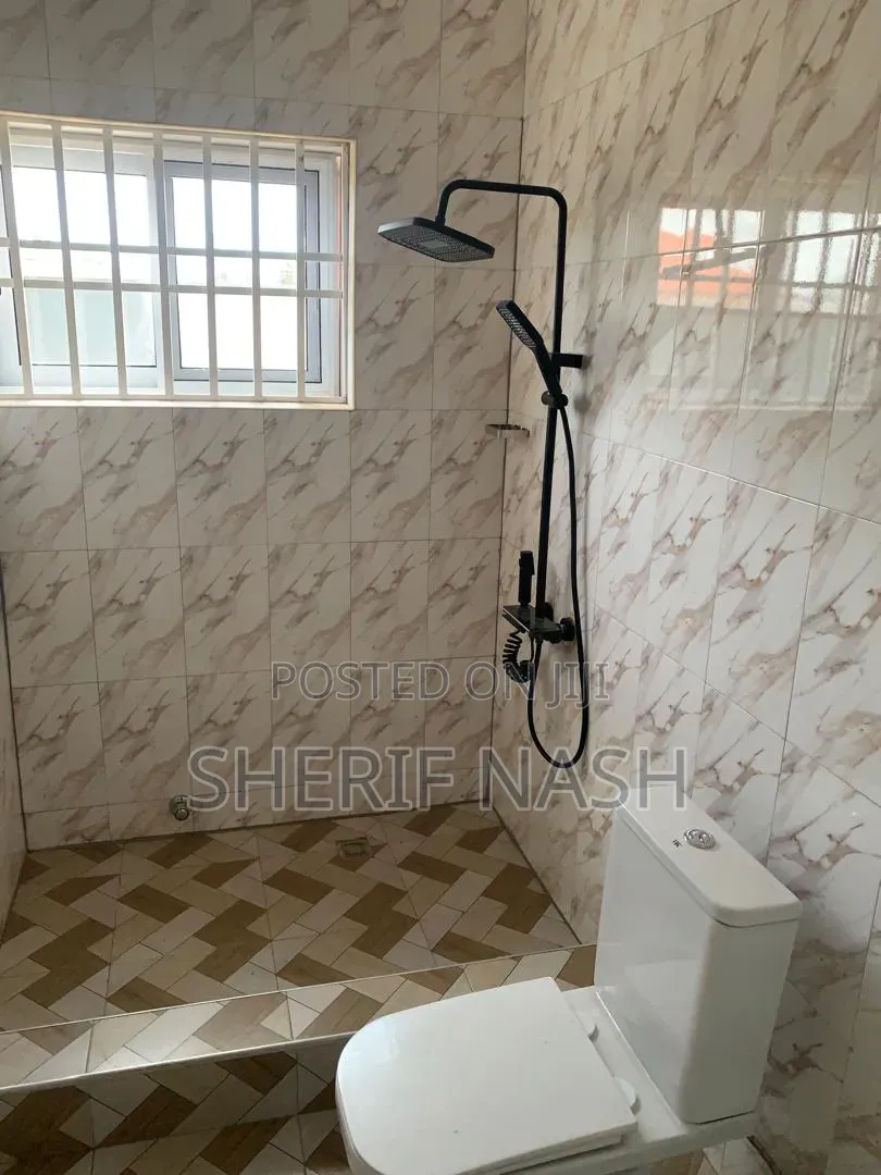 2bdrm Apartment in Ashiyie Fullani, Accra Metropolitan for rent in Accra Metropolitan