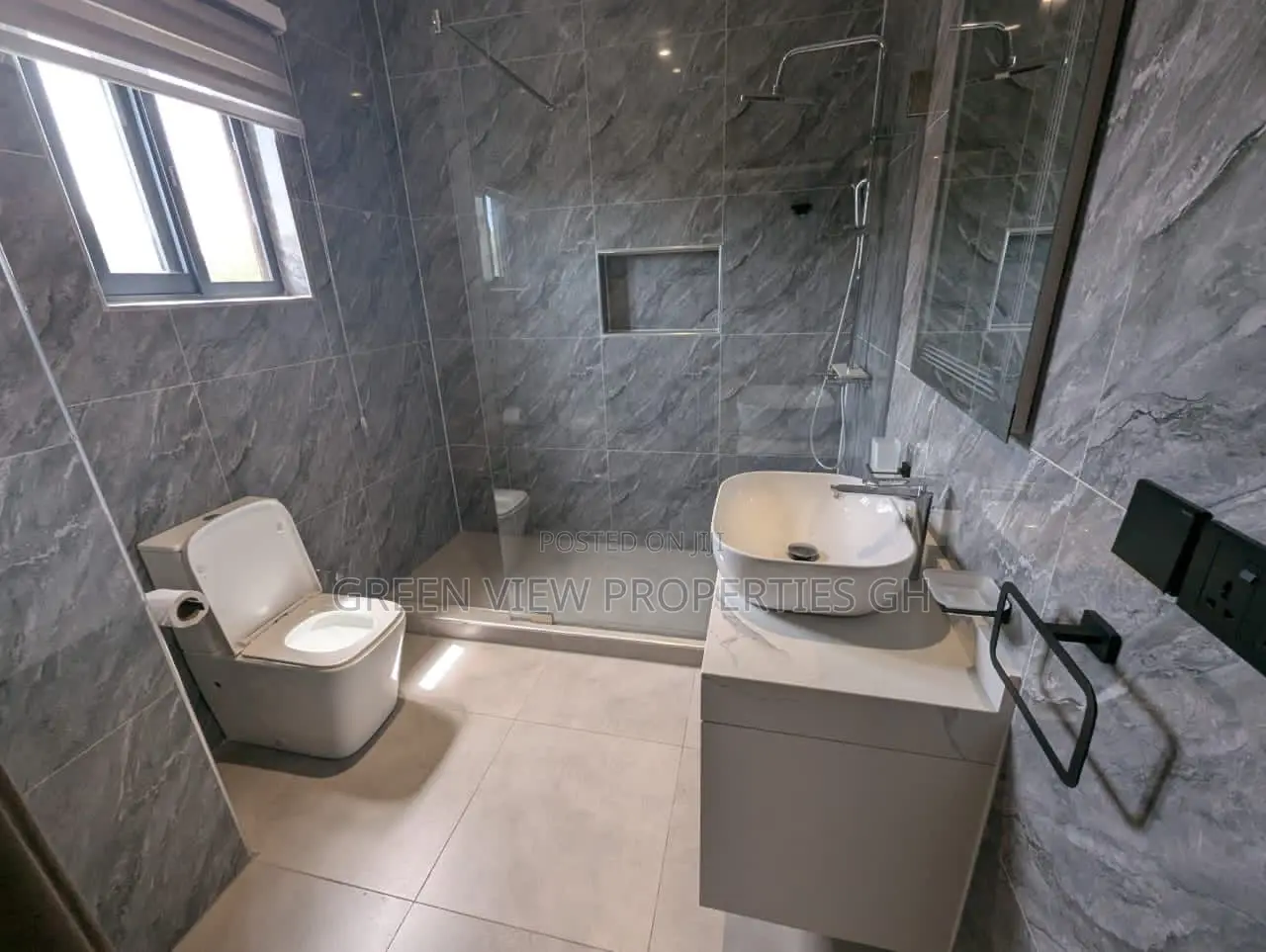 3bdrm Duplex in Airport Residential Area for rent in Airport Residential Area