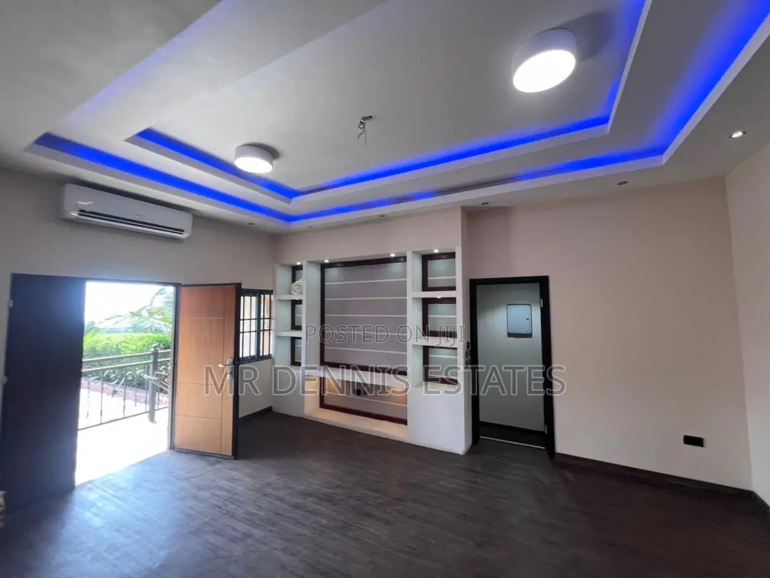 3bdrm House in Mr Dennis Estates, West Hills Mall Area for sale in West Hills Mall Area