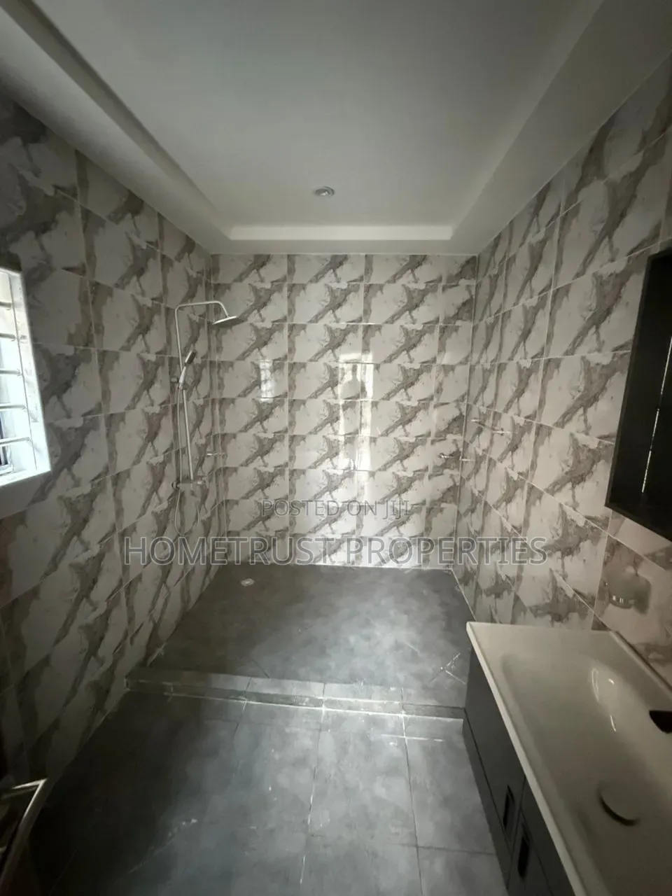 5bdrm House in Amasaman Odontia for sale in Amasaman