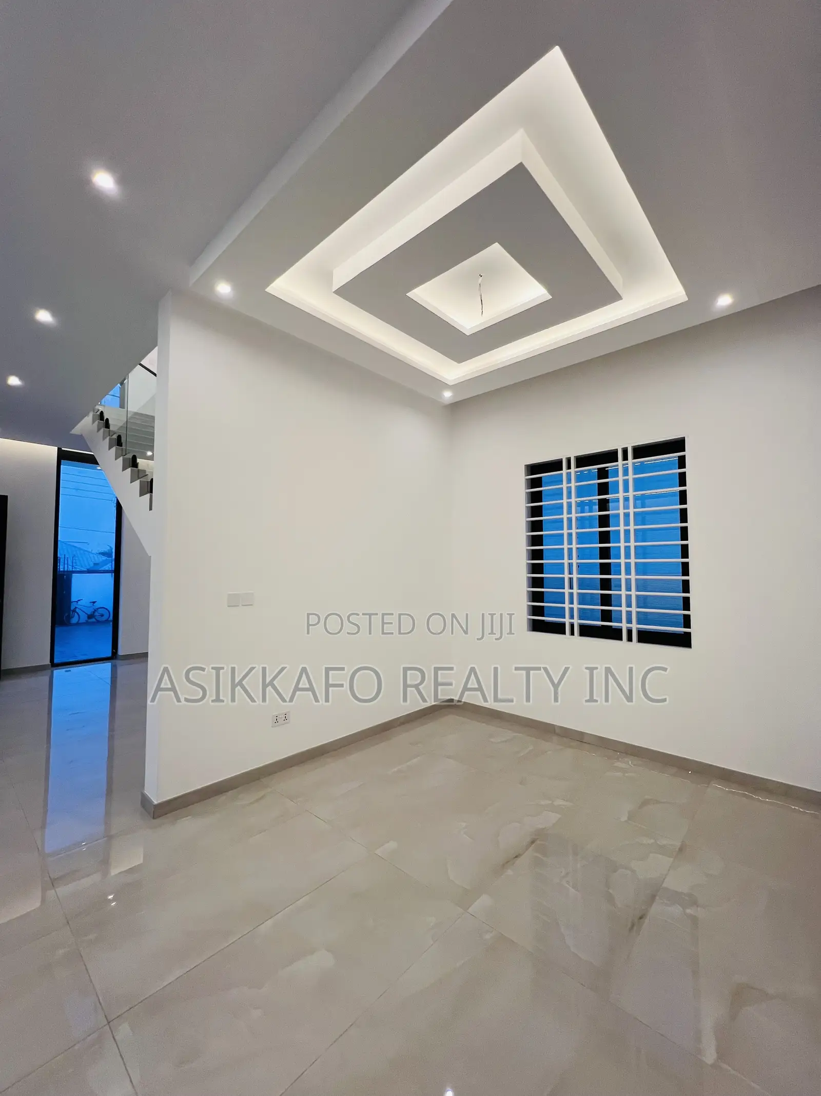 5bdrm Duplex in Estate Prime, Spintex for sale in Spintex