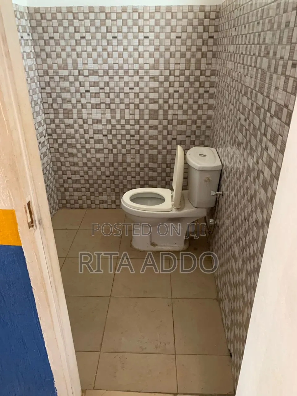 Shop for Rent in Lake Side Estate
