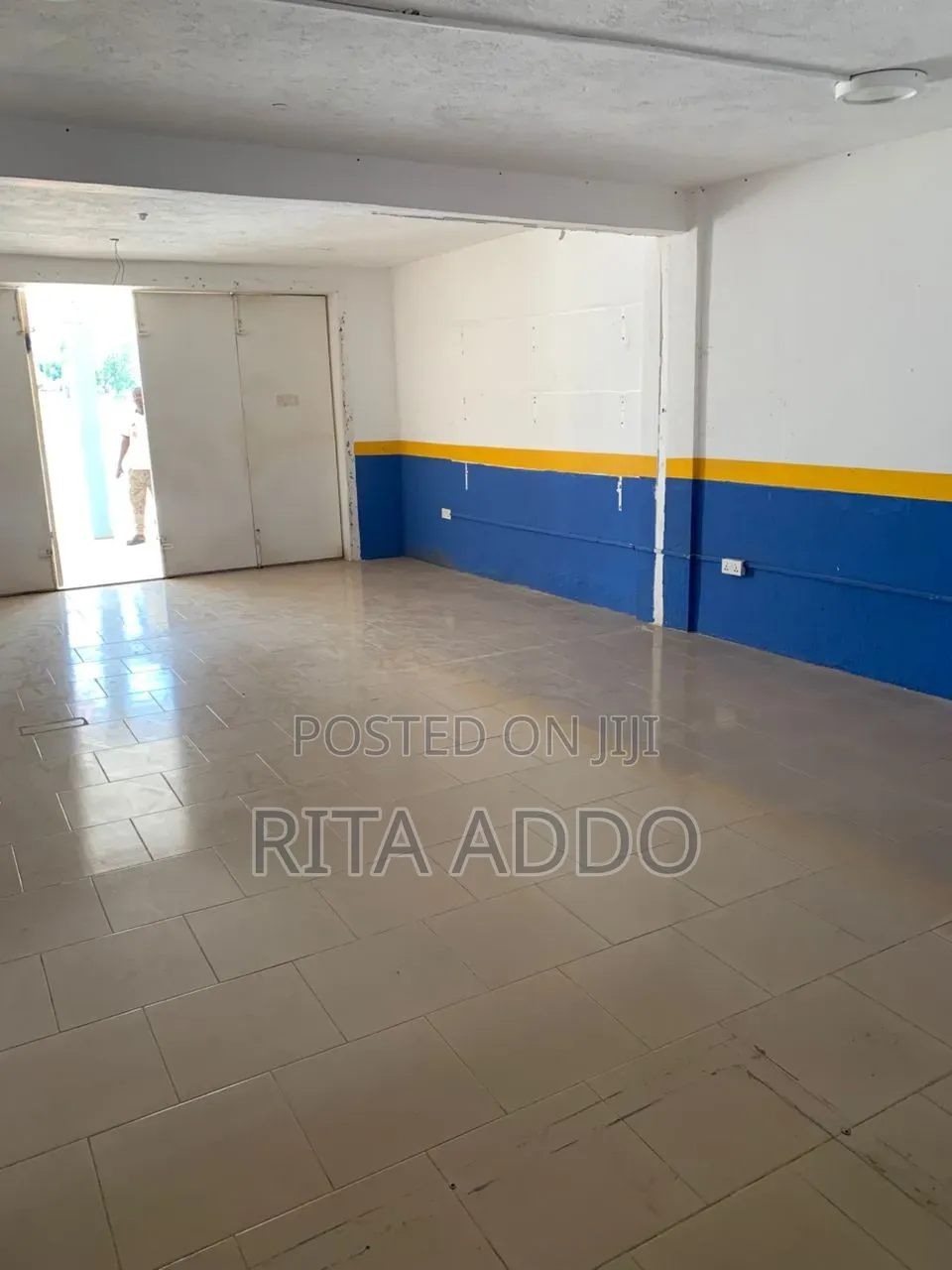 Shop for Rent in Lake Side Estate