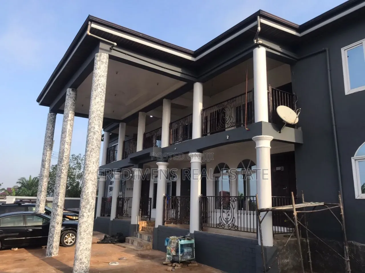 12bdrm Apartment in Fredimens Real, Kumasi Metropolitan for sale in Kumasi Metropolitan