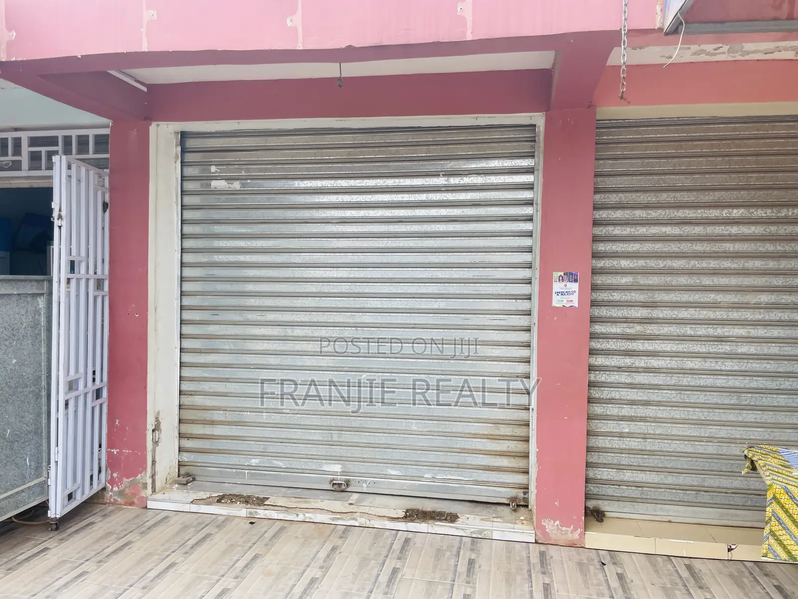 Shop for Rent at Alhaji Tabora in Lapaz