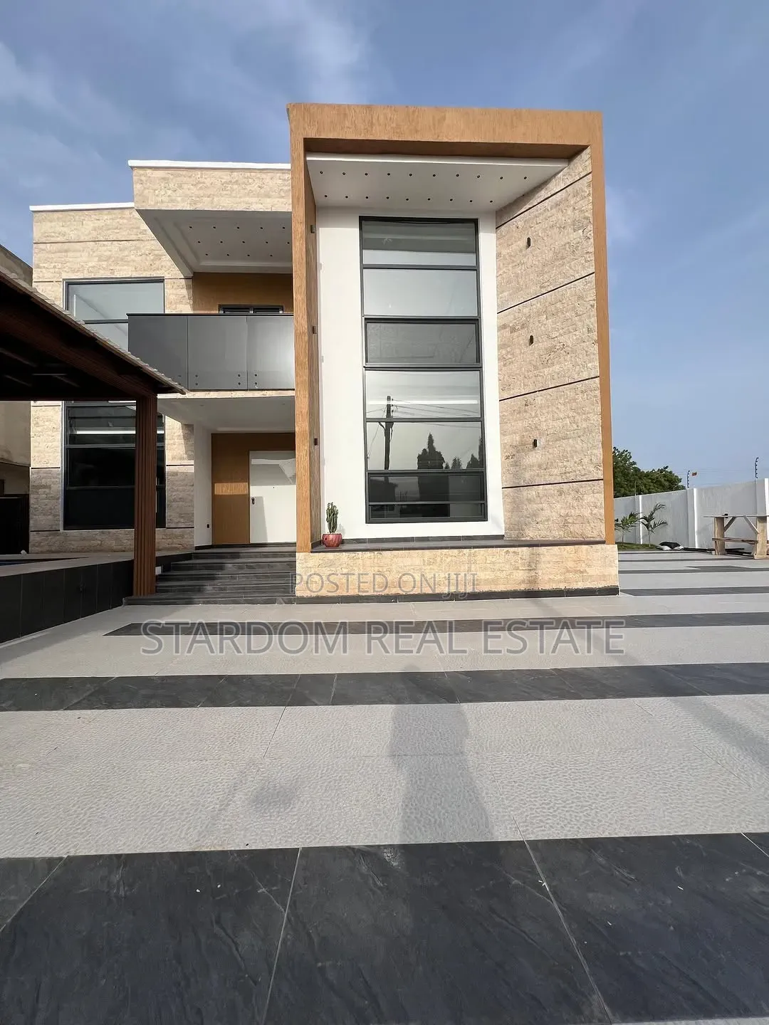 5bdrm Duplex in East Legon, Ability for sale in Ability