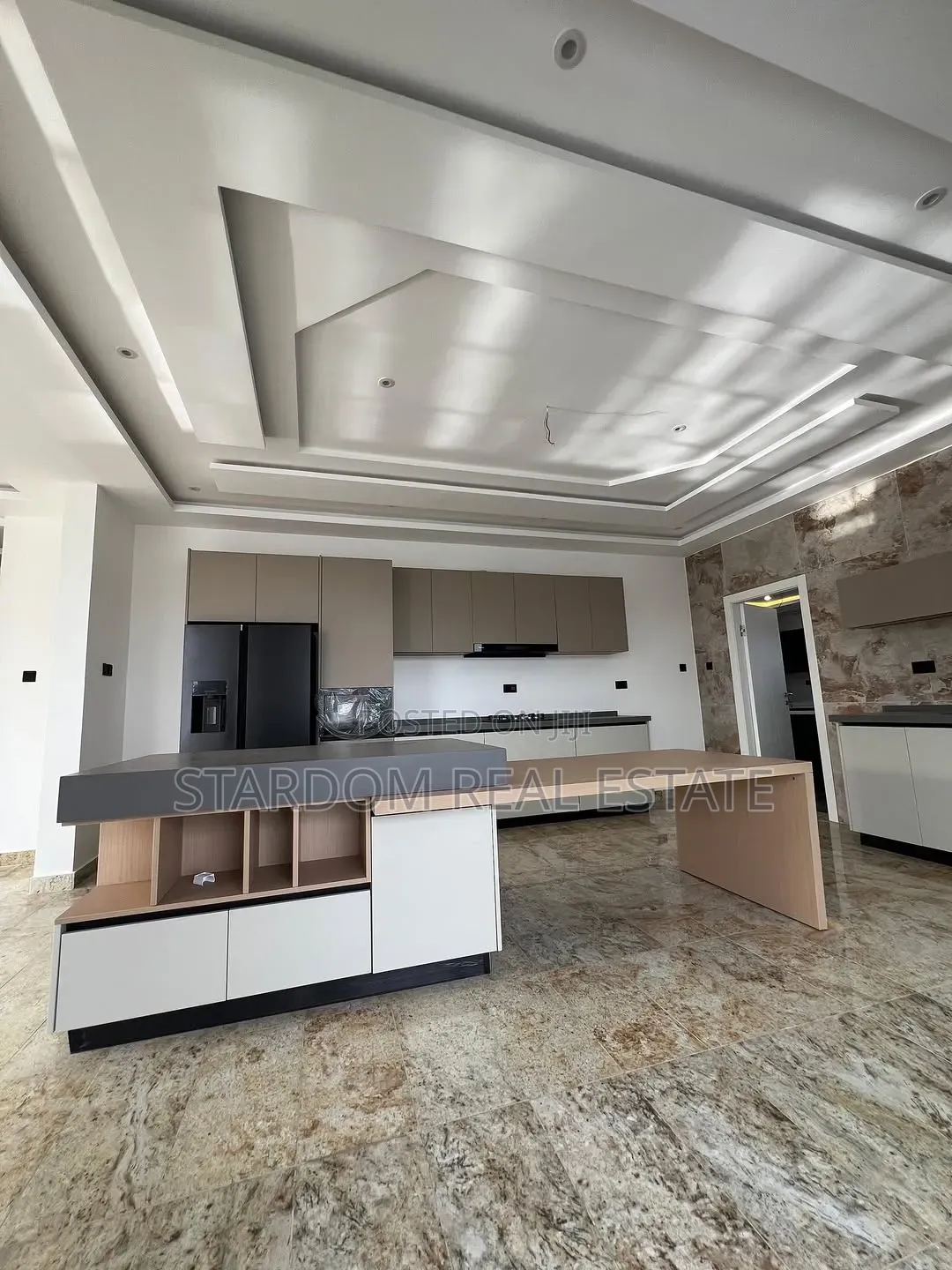 5bdrm Duplex in East Legon, Ability for sale in Ability