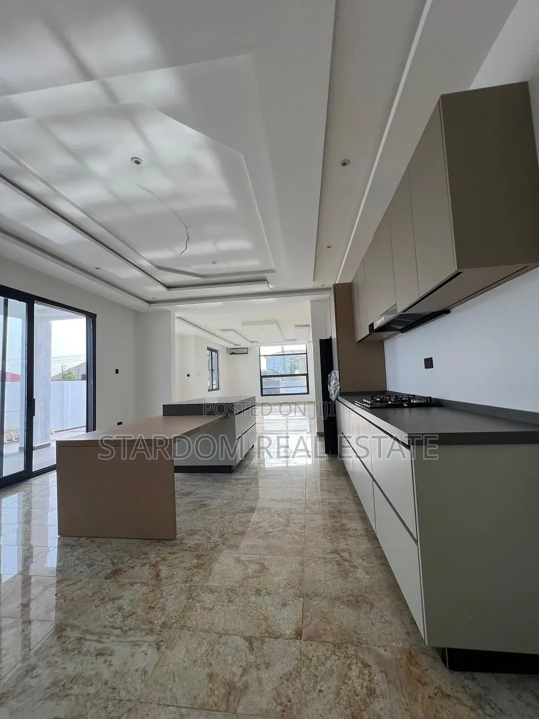 5bdrm Duplex in East Legon, Ability for sale in Ability