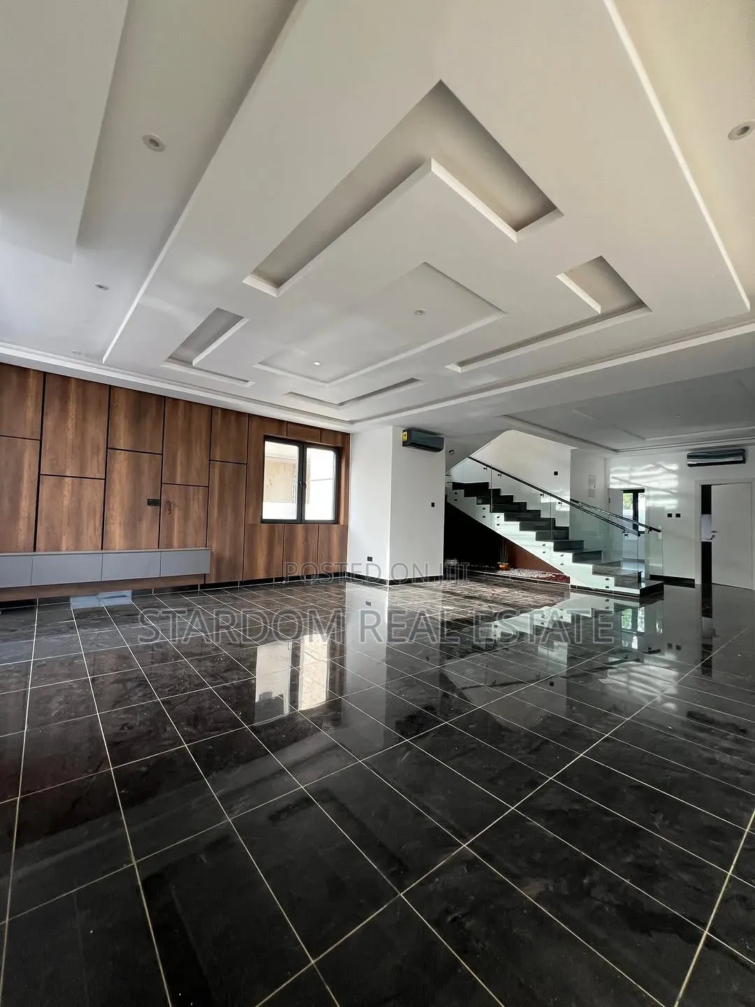 5bdrm Duplex in East Legon, Ability for sale in Ability