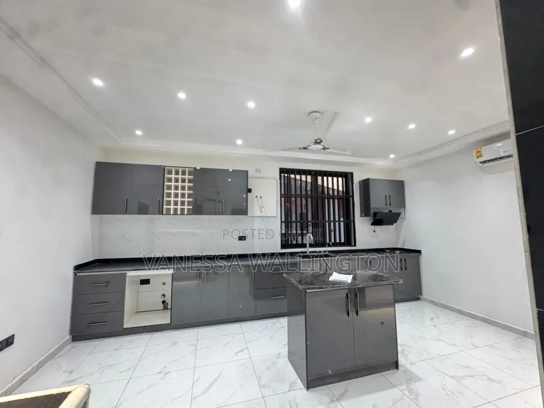 4bdrm House in Ashaley Botwe for sale in Ashaley Botwe
