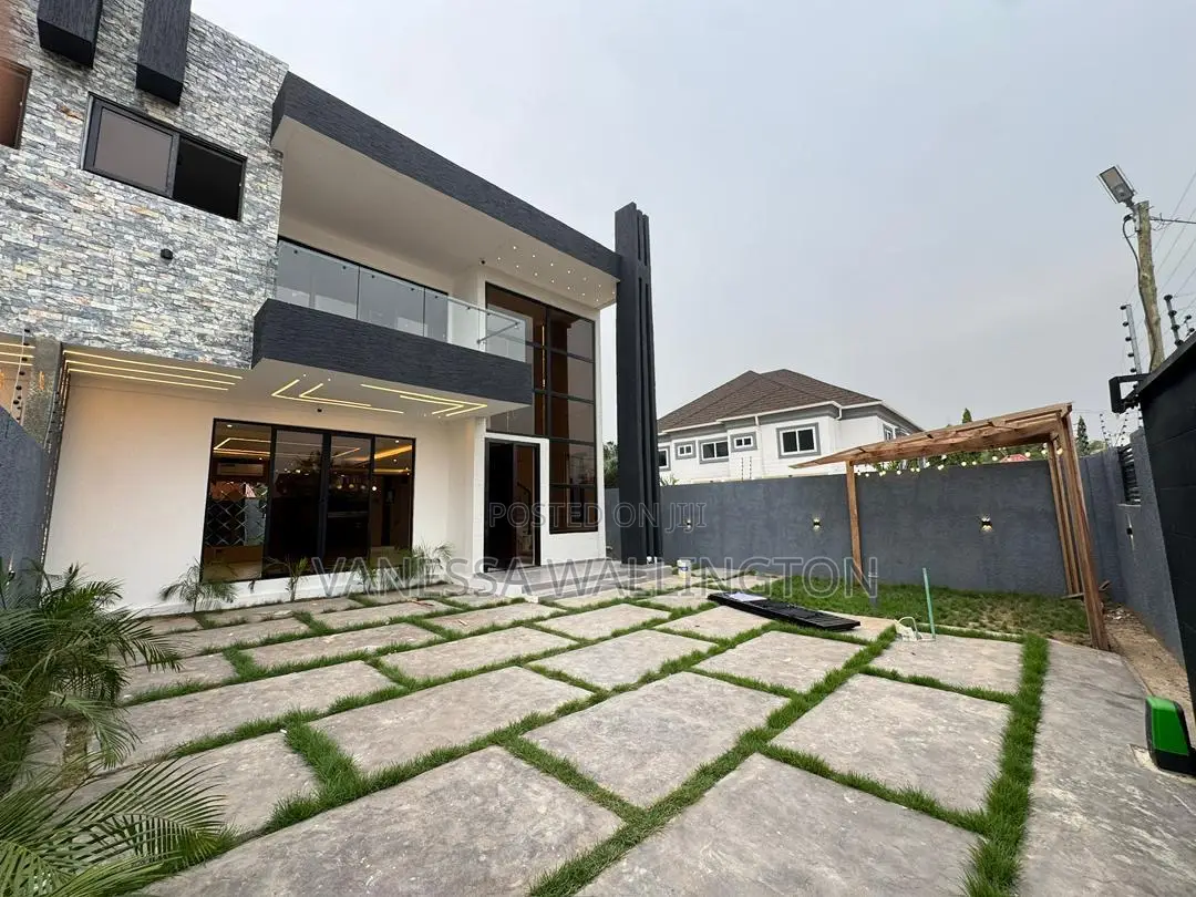 4bdrm House in East Legon for sale in East Legon