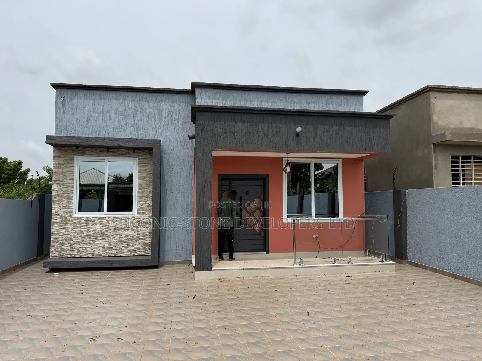 3bdrm House in Adenta Amrahia for sale in Adenta