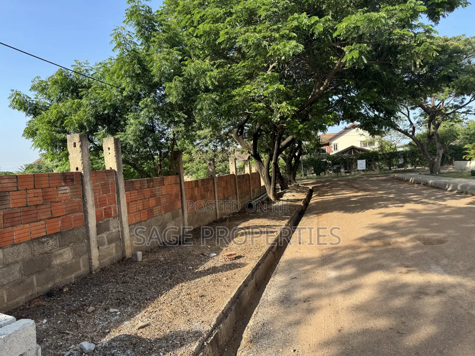 Estate Land for Sale, Fully Walled, Adjiriganor in Otano