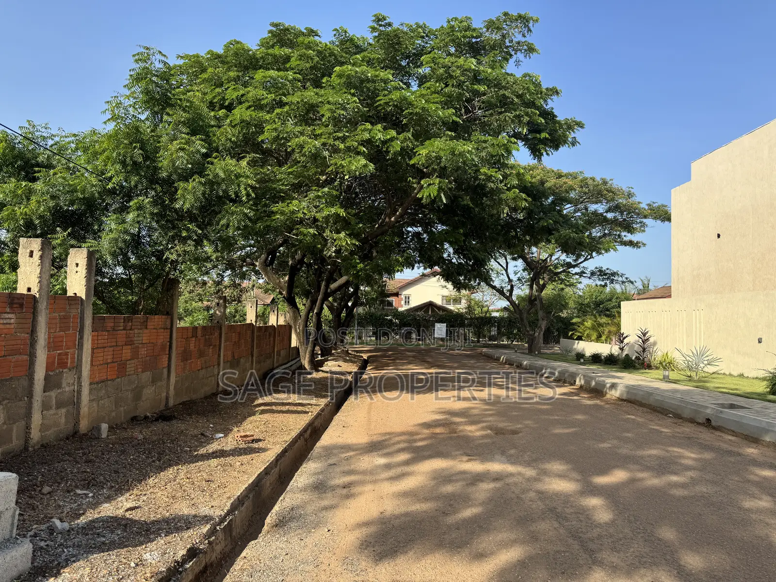 Estate Land for Sale, Fully Walled, Adjiriganor in Otano