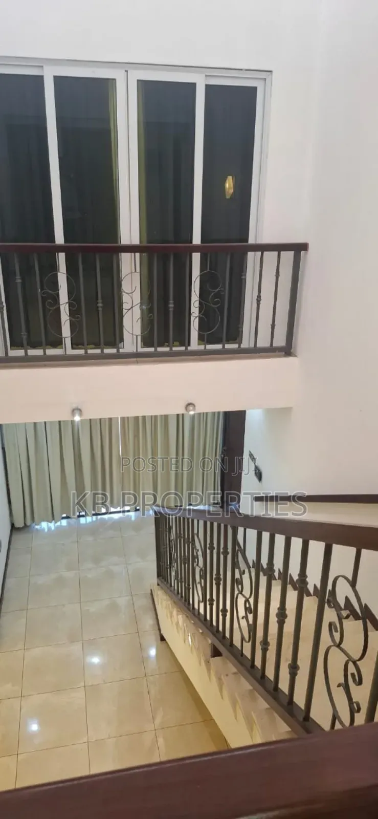 5bdrm Duplex in Kb Properties, Baatsona Total for rent in Baatsona Total