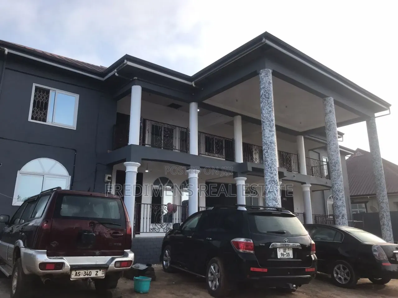 12bdrm Apartment in Fredimens Real, Kumasi Metropolitan for sale in Kumasi Metropolitan