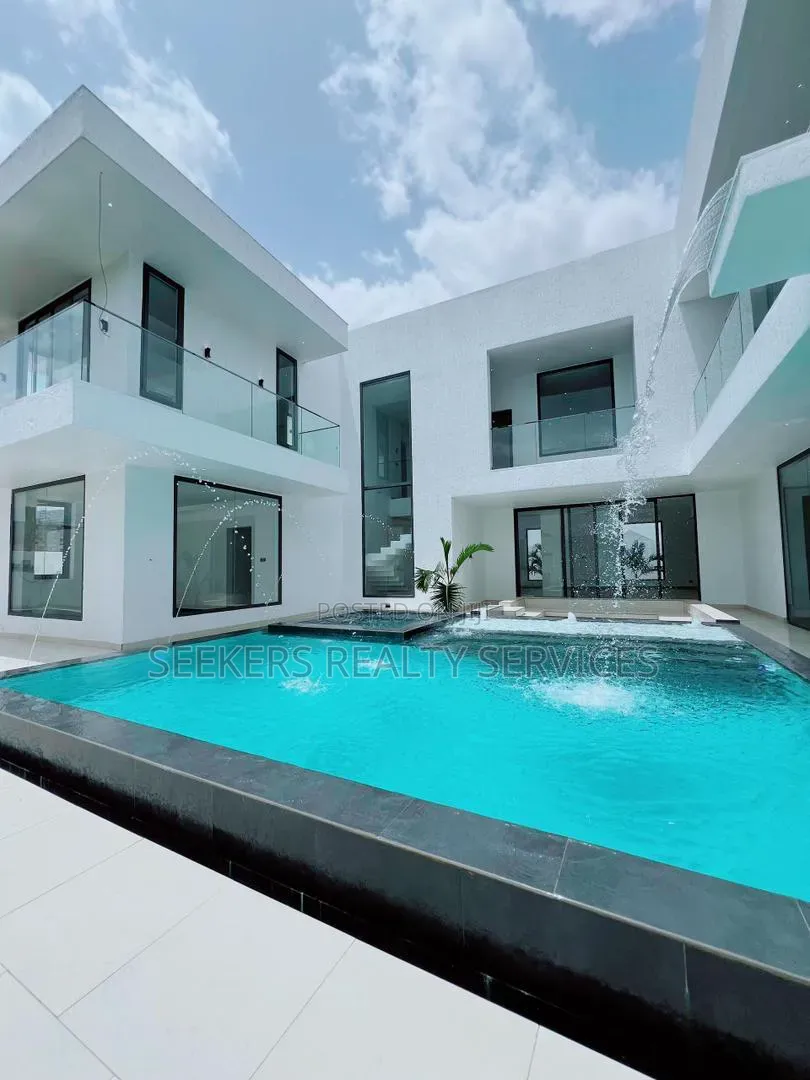 5bdrm House in Seekers Realty, Ghana Flag for sale in Ghana Flag
