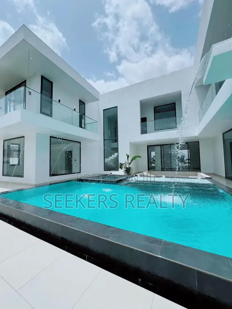 5bdrm House in Seekers Realty, Ghana Flag for sale in Ghana Flag
