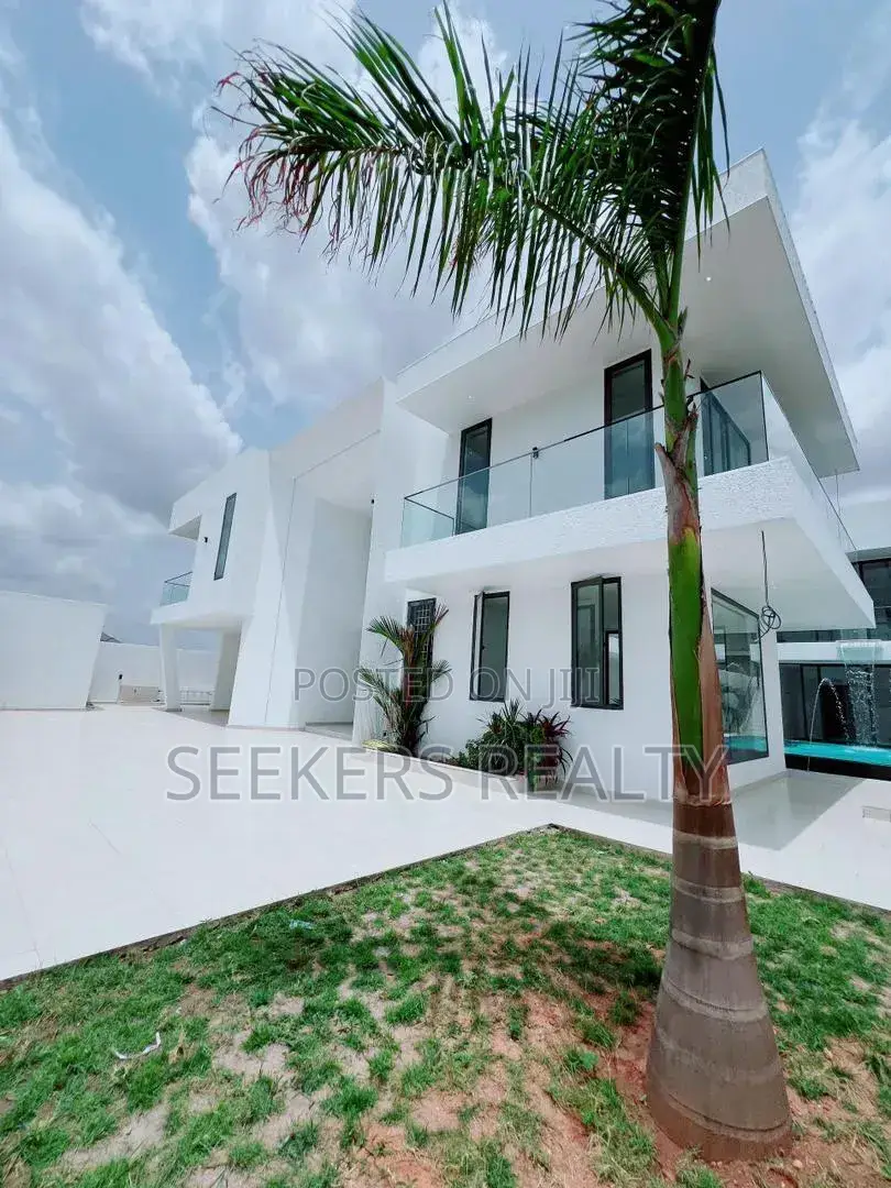 5bdrm House in Seekers Realty, Ghana Flag for sale in Ghana Flag