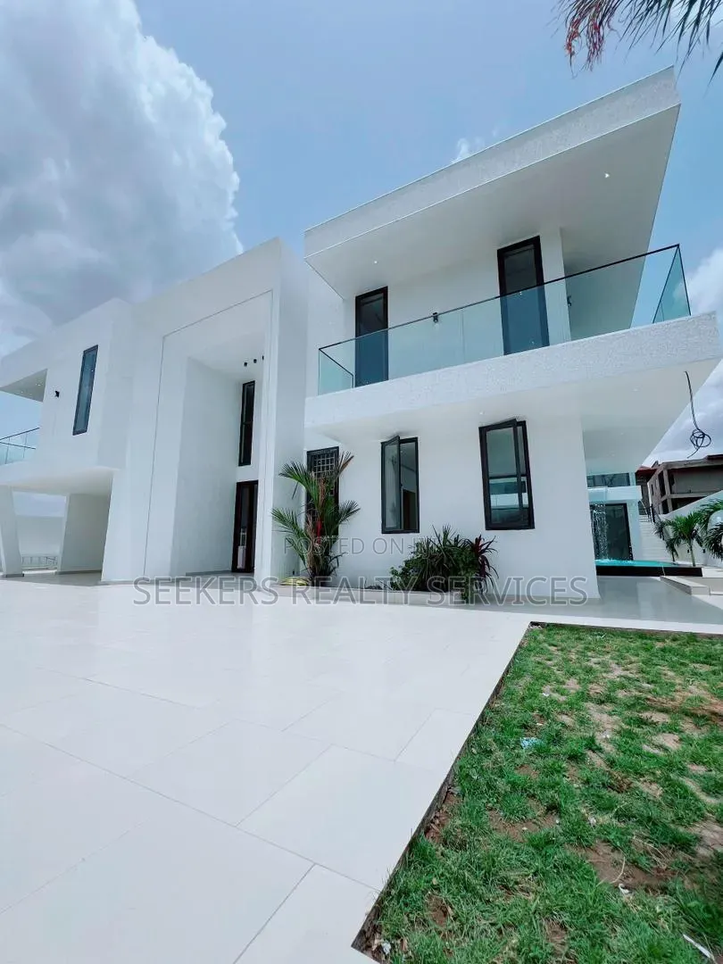 5bdrm House in Seekers Realty, Ghana Flag for sale in Ghana Flag