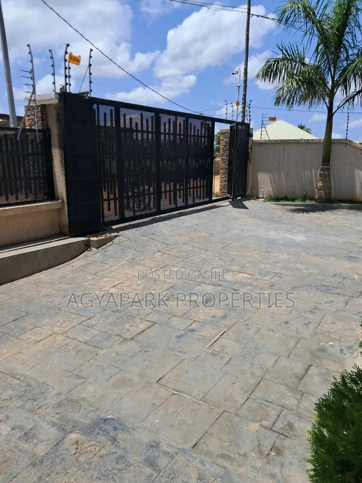 1bdrm Bedsitter in Doblogono, Amasaman for rent in Amasaman