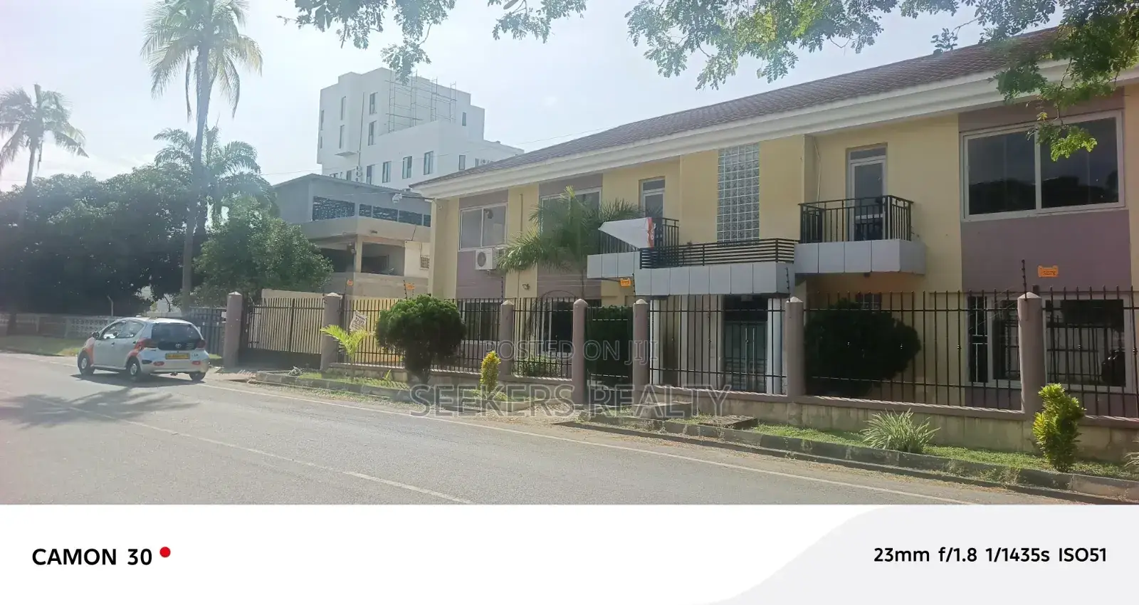 12bdrm House in Seekers Realty, Labone SHS Area for rent in Labone SHS Area