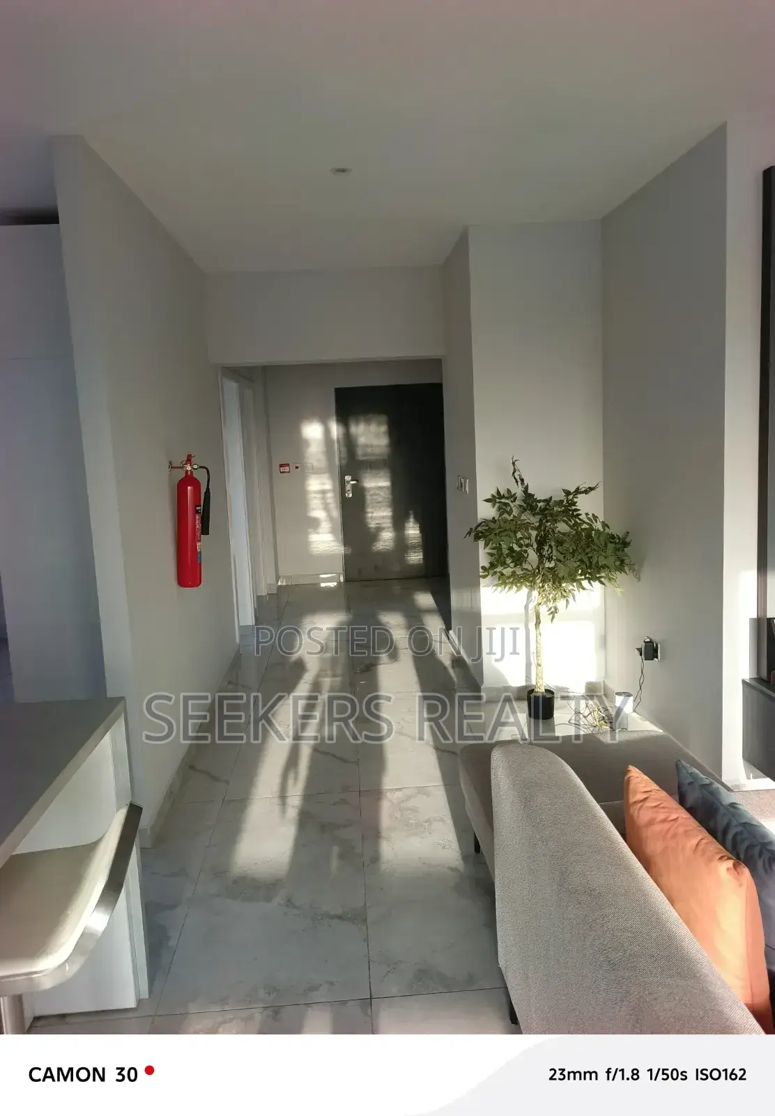 Furnished 1bdrm Apartment in Seekers Realty, Oxford Street for rent in Oxford Street