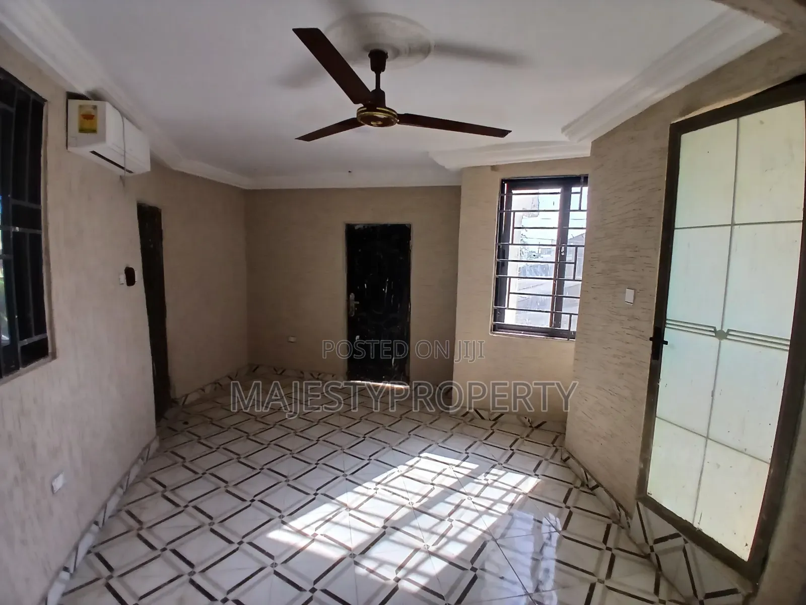 1bdrm Apartment in Batsona, Baatsona Total for rent in Baatsona Total