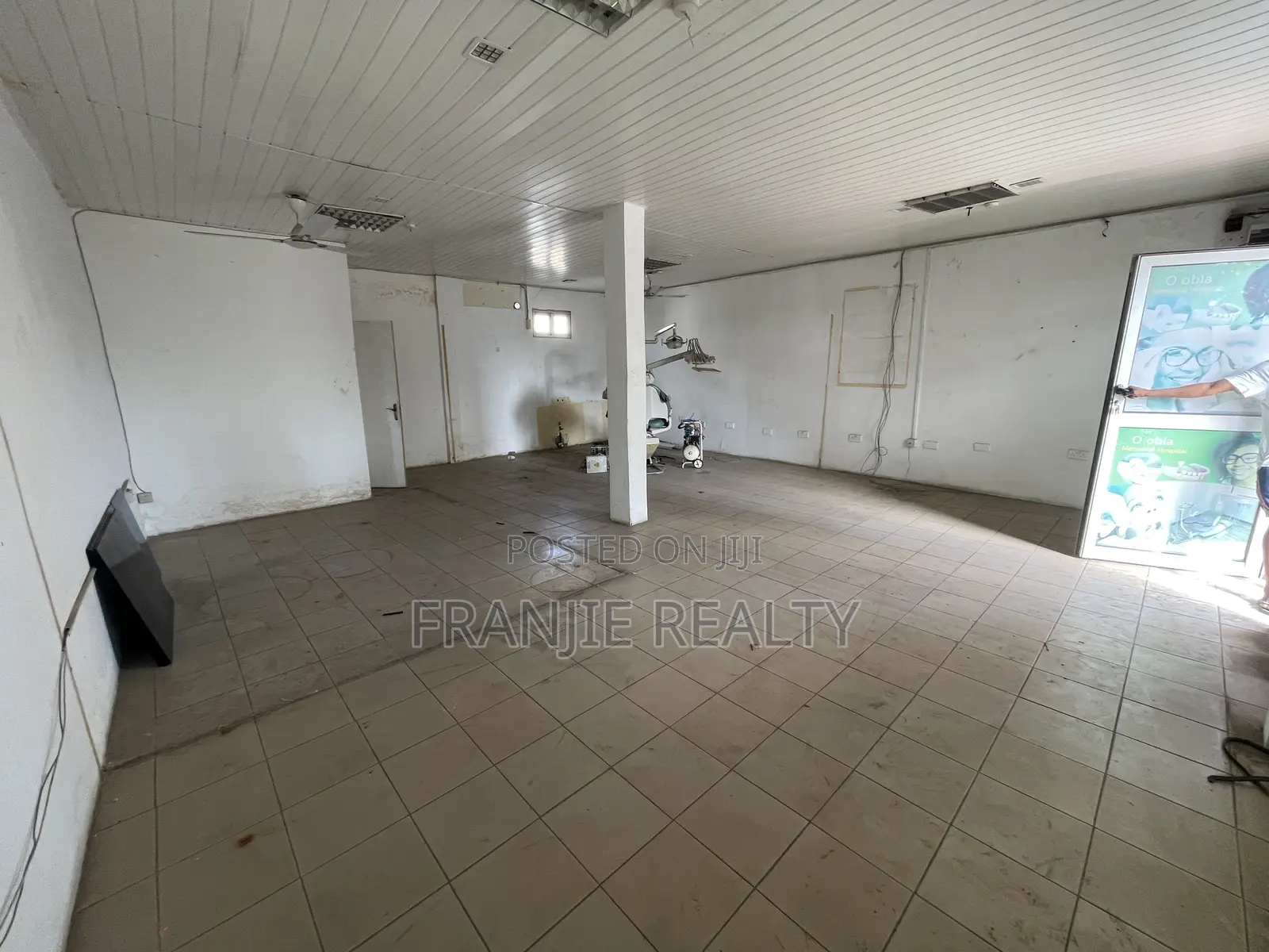 Double Shop for Rent at Abelempke. in Abelemkpe