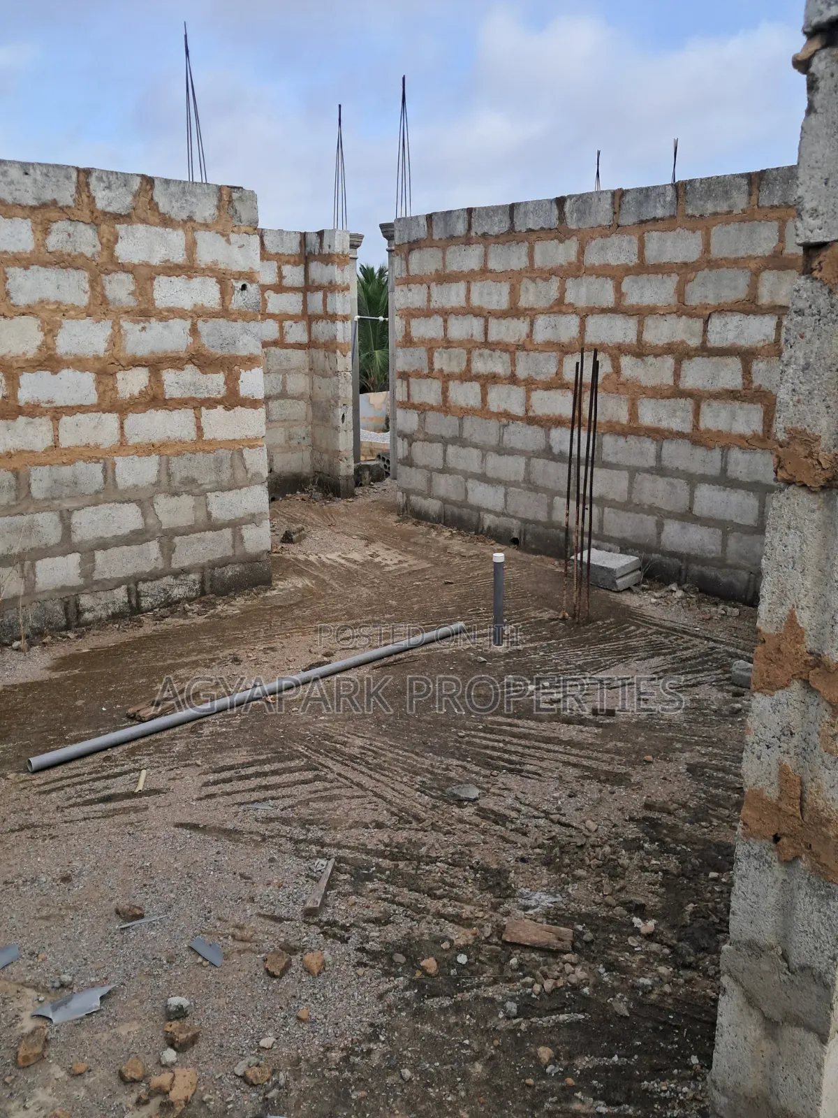3bdrm House in Ashalja, Amasaman for sale in Amasaman