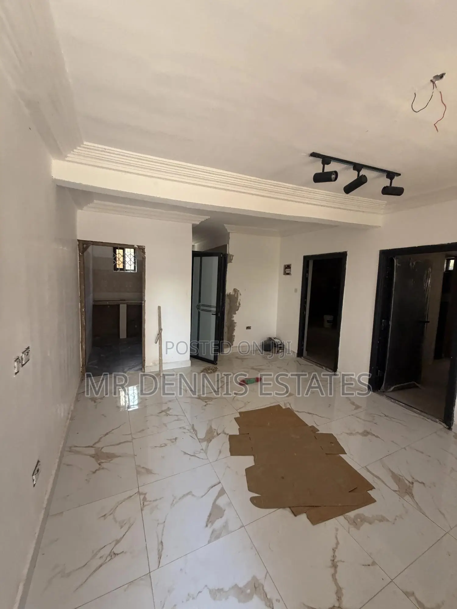 2bdrm Apartment in Westhills Mall for rent in West Hills Mall Area