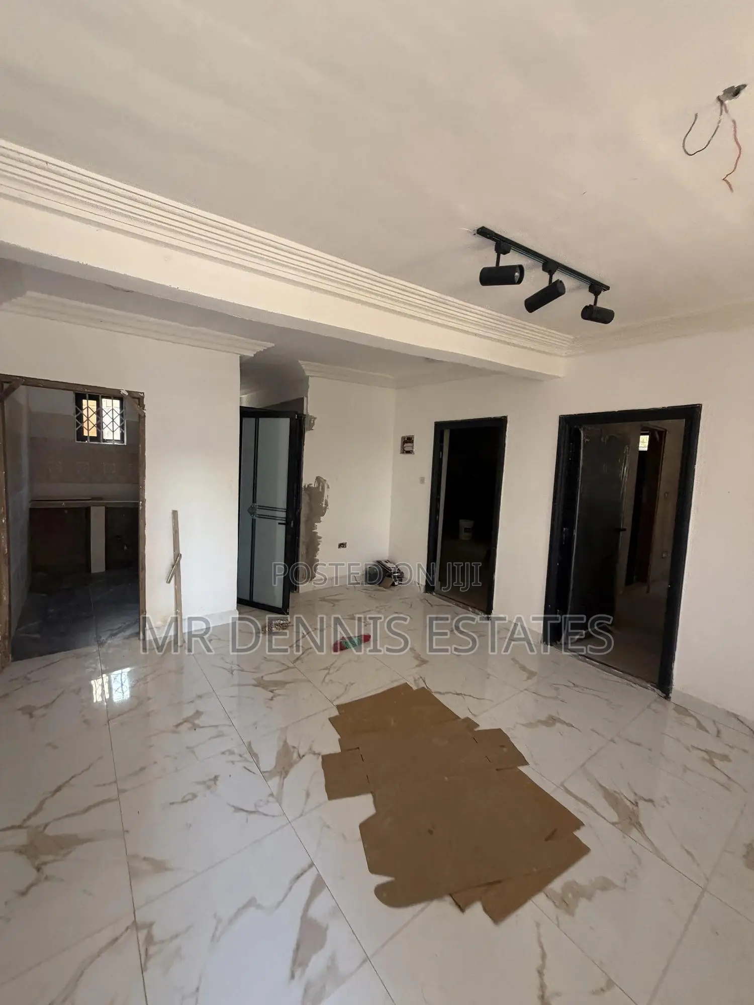 2bdrm Apartment in Westhills Mall for rent in West Hills Mall Area