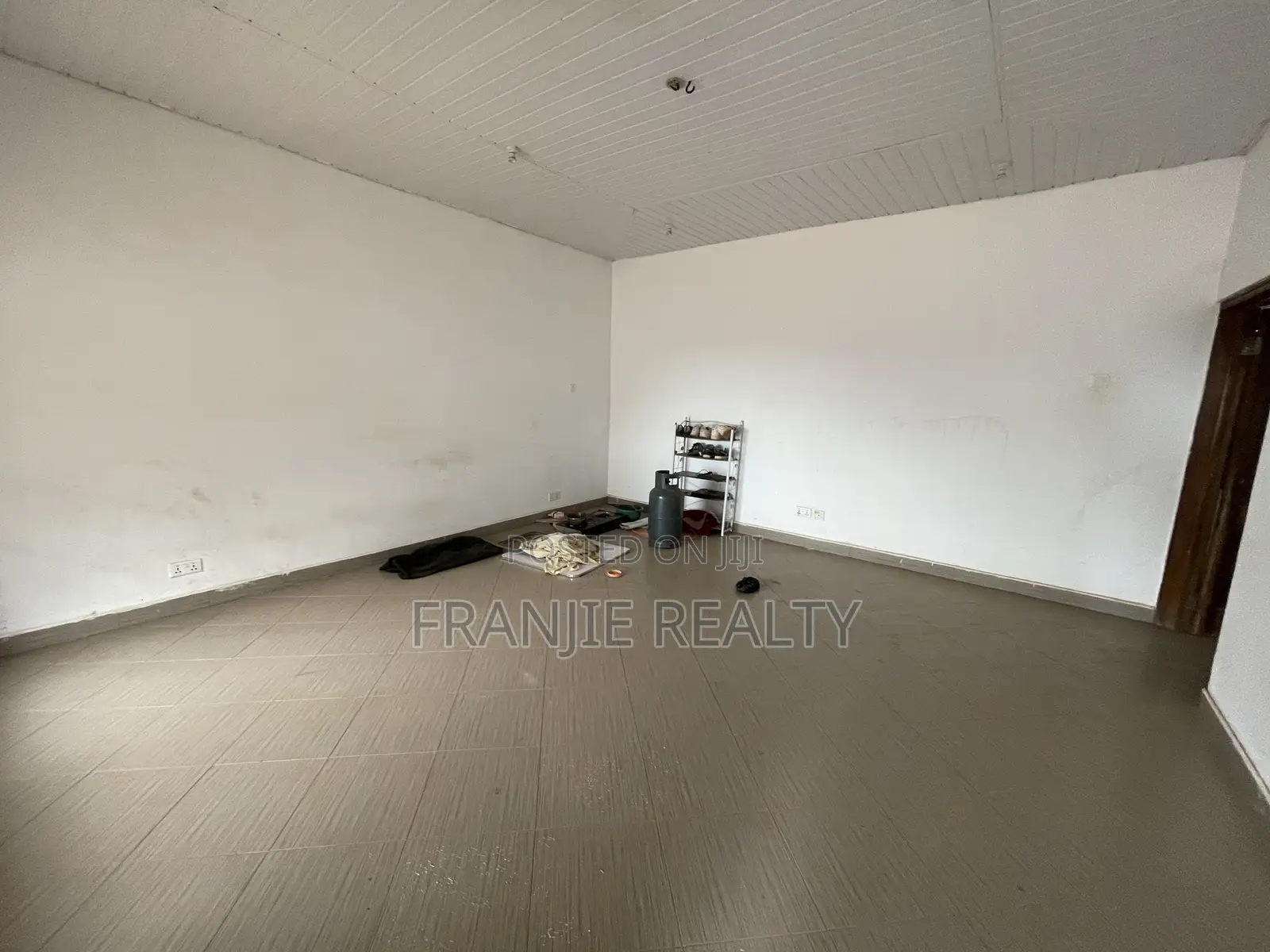 2bdrm Apartment in Franjie Realty, Weija for rent in Weija