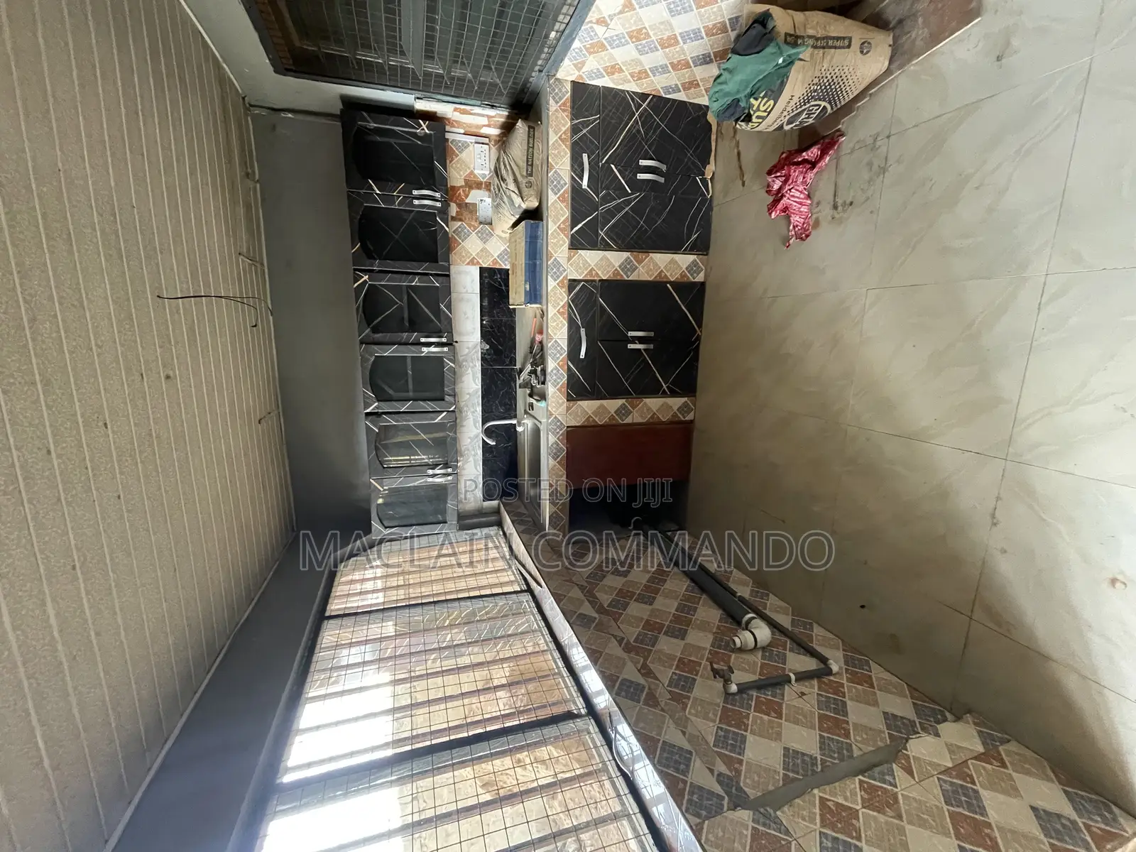 Furnished 1bdrm Room & Parlour in Maclain Commando, Ledzokuku-Krowor in Ledzokuku-Krowor